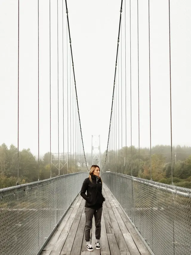 Suspension footbridge at Parc des Sept-Chutes in Saint-Georges-de-Beauce