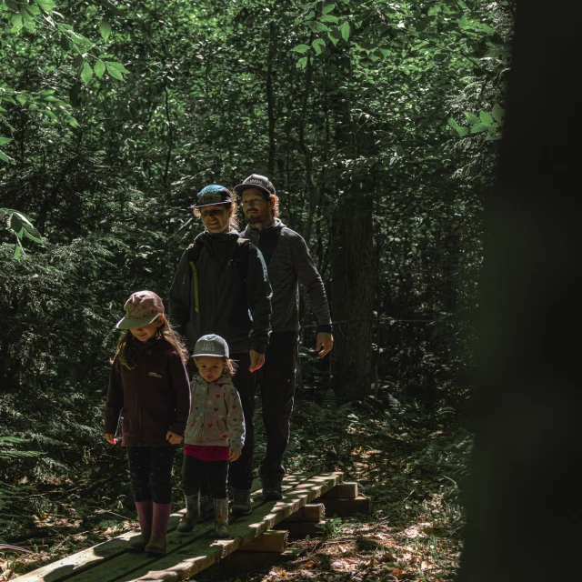 Family outing at Sentiers du secteur des Trois-Fourches in Leclercville