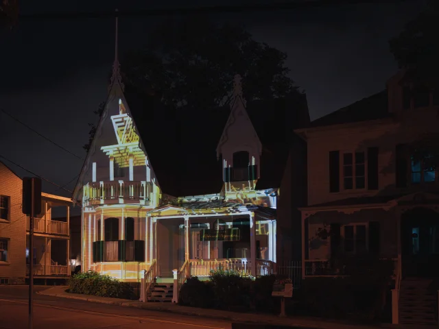 Luminoscope, projection lumineuse d'images, etd'effets spéciaux sur la façade de la Maison Alphonse-Desjardins à Lévis