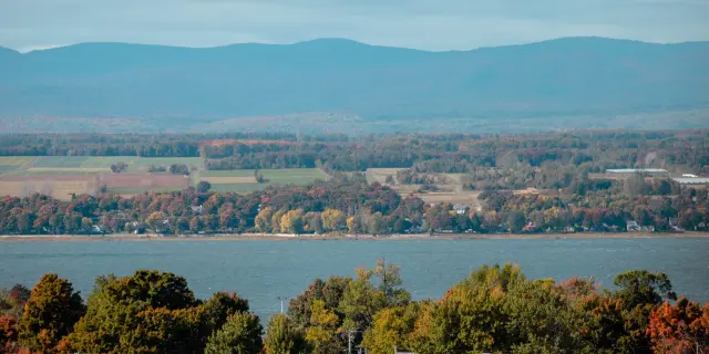 Le fleuve Saint-Laurent, vu de la route 281 à Saint-Michel-de-Bellechasse