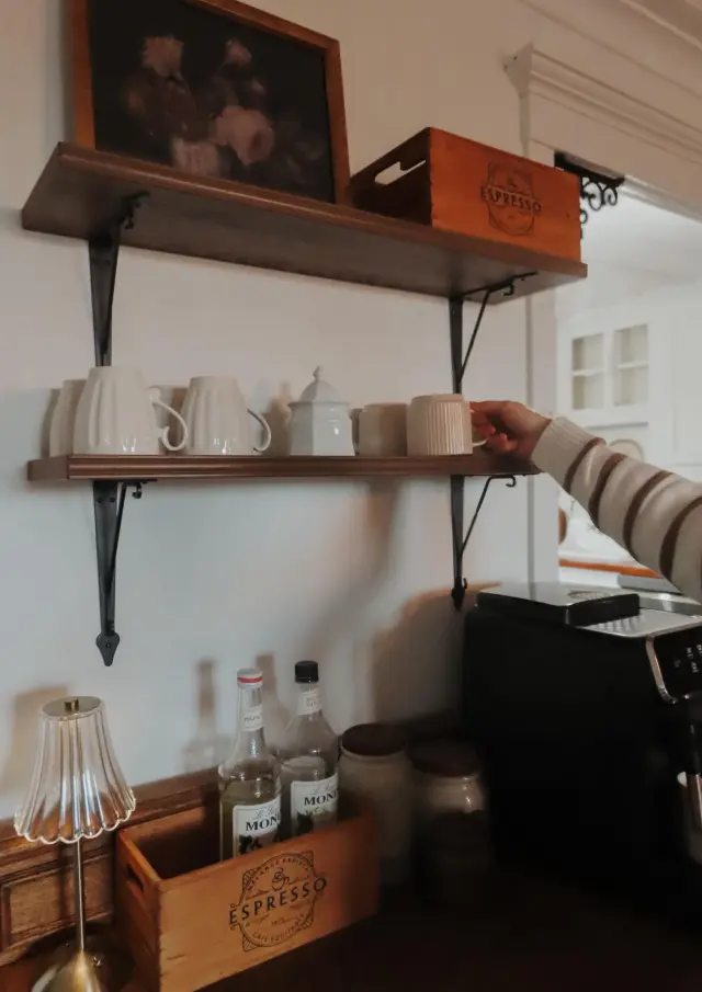 Service de café à la Maison Hortensia-Gîte d'élégance champêtre à Saint-Michel-de-Bellechasse