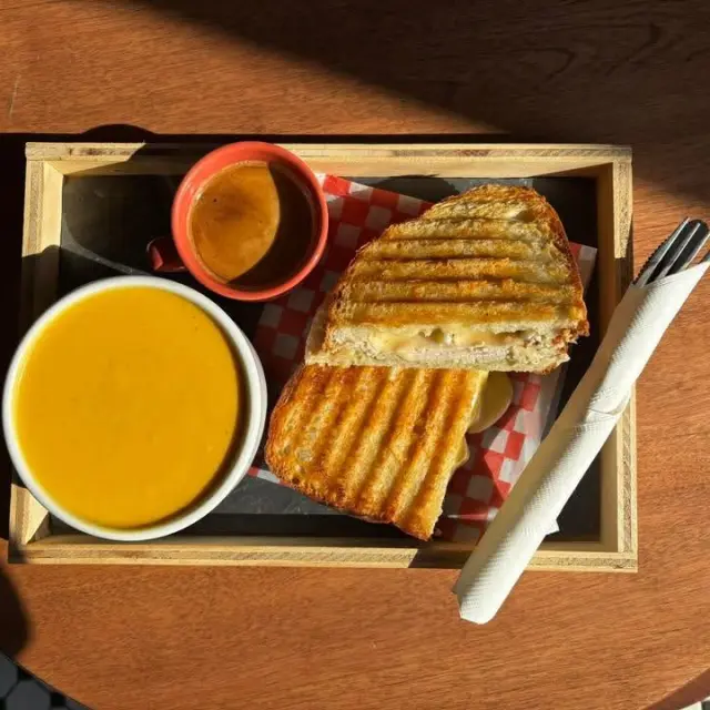 Auxpetitsoignons Panini Facebookauxpetitsoignons