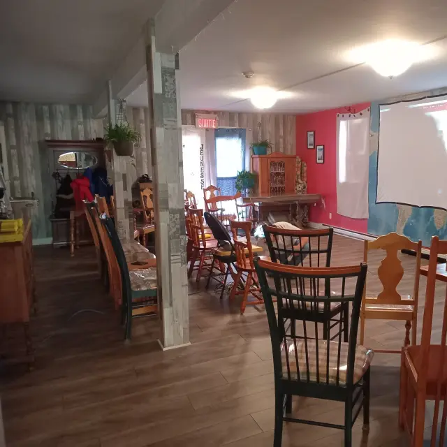 Aubergeloulou Interieur Facebookaubergelouloujpg
